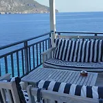 Sea View *